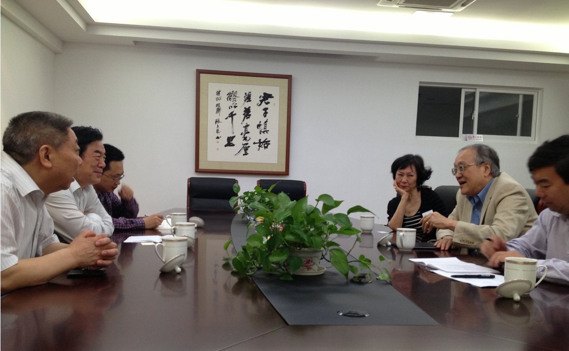 王斌泰理事长会见纽约科技大学前校长张钟浚博士
          